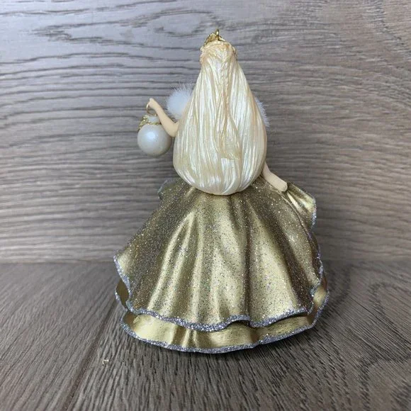 Hallmark Keepsake 2000 Christmas Celebration Barbie Ornament Special Edition - Picture 2 of 6